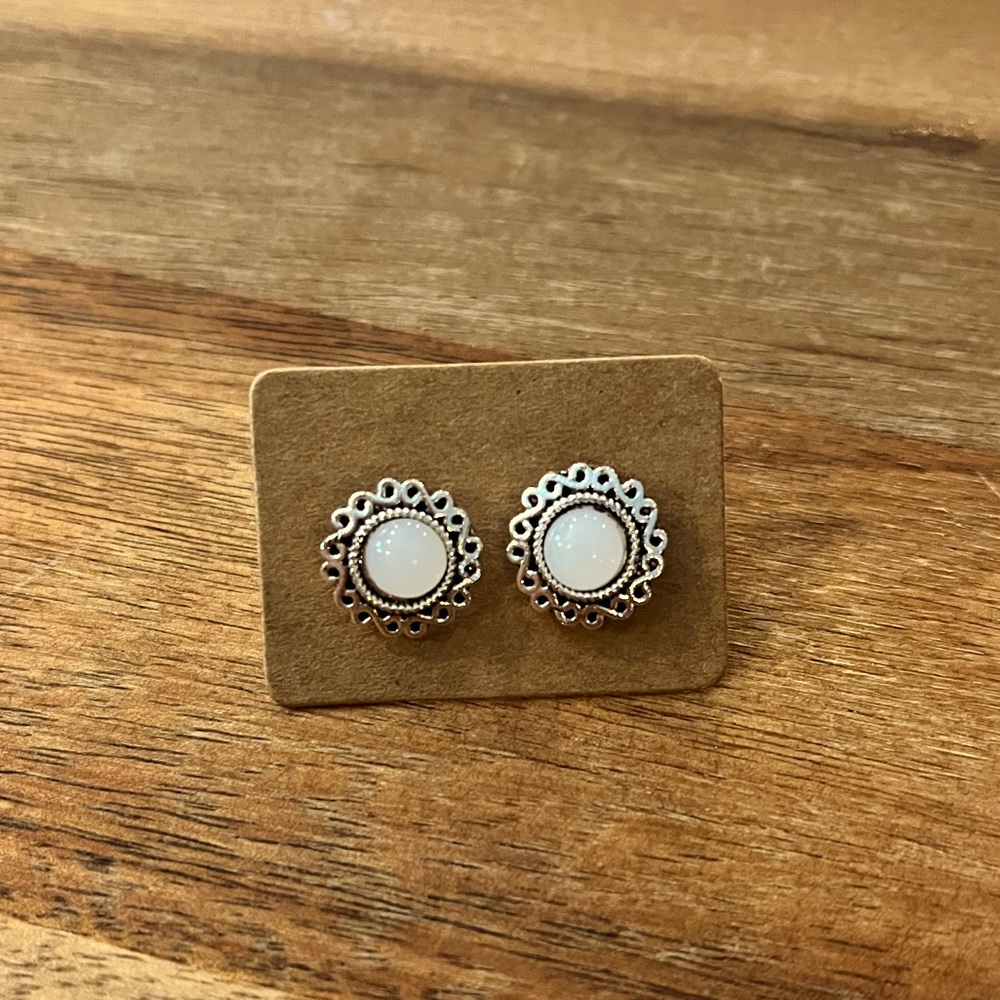 🤍Western Earrings